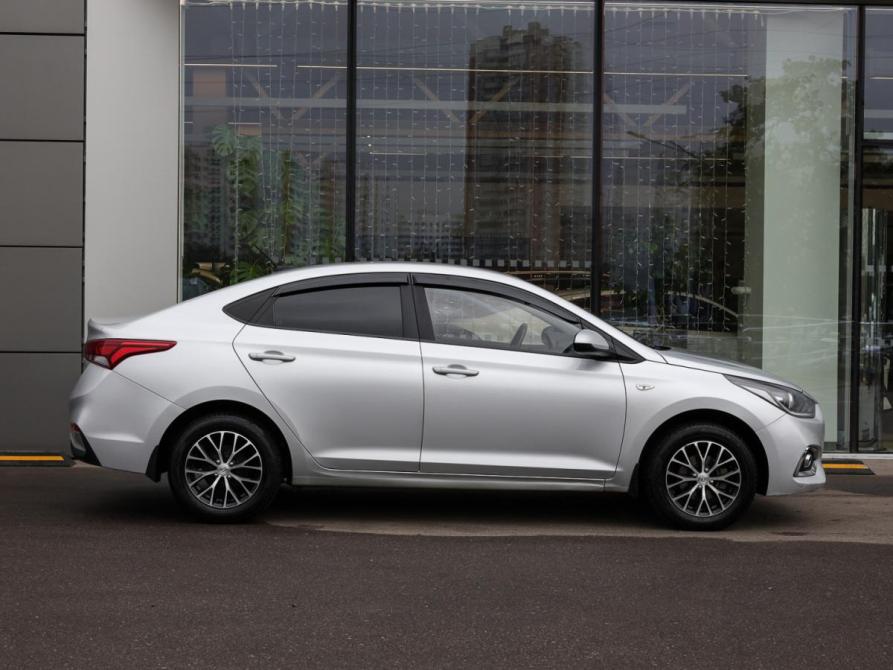 Hyundai Solaris II Москва  - изображение 4