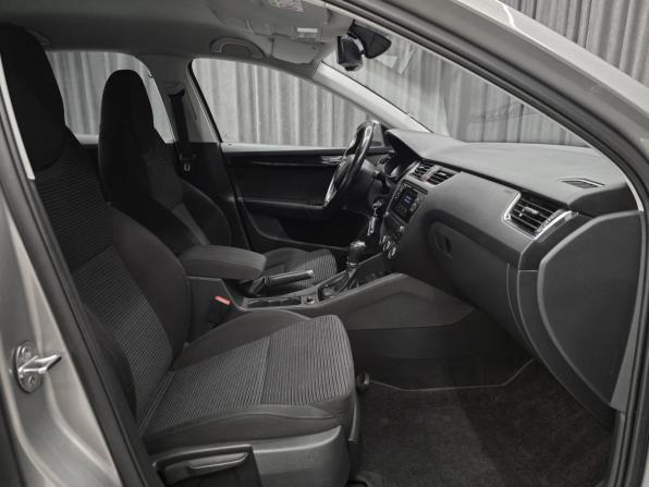Skoda Octavia III (A7) с пробегом 2015 года, цена 990 000 рублей, 141000 км, лифтбек, Автокод Объявления