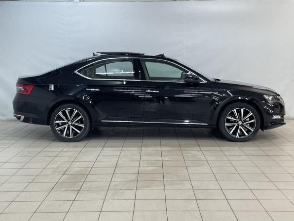 Skoda Superb III Рестайлинг с пробегом 2025 года, цена 3 280 000 рублей, 26 км, лифтбек, Автокод Объявления