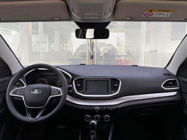 Lada (ВАЗ) Vesta I Рестайлинг (NG) с пробегом 2024 года, цена 1 299 000 рублей, 5100 км, седан, Автокод Объявления