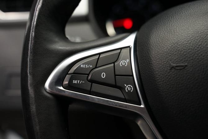 Renault Arkana I с пробегом 2021 года, цена 1 888 000 рублей, 89900 км, внедорожник, Автокод Объявления