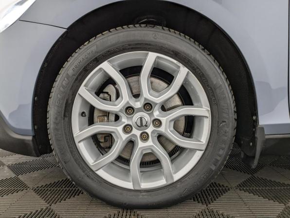 Volvo V40 II Рестайлинг с пробегом 2019 года, цена 2 260 000 рублей, 28752 км, хэтчбек, Автокод Объявления