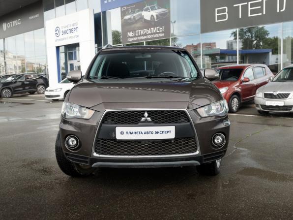 Mitsubishi Outlander II Рестайлинг с пробегом 2010 года, цена 999 000 рублей, 219241 км, внедорожник, Автокод Объявления