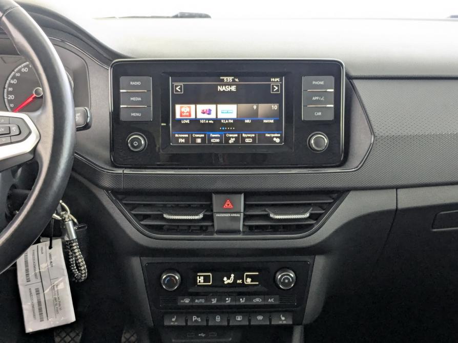 Volkswagen Polo VI Москва  - изображение 24