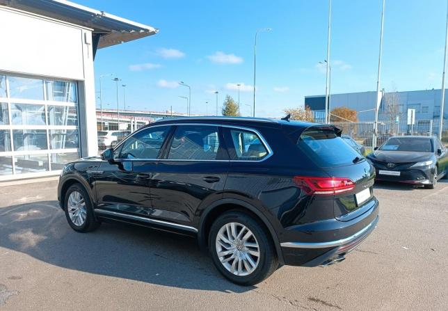 Volkswagen Touareg III с пробегом 2019 года, цена 3 735 000 рублей, 110000 км, внедорожник, Автокод Объявления