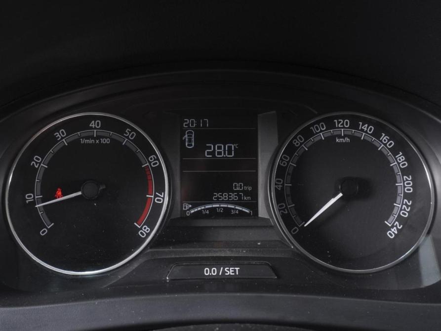 Skoda Rapid I Рестайлинг Ростов-на-Дону  - изображение 13