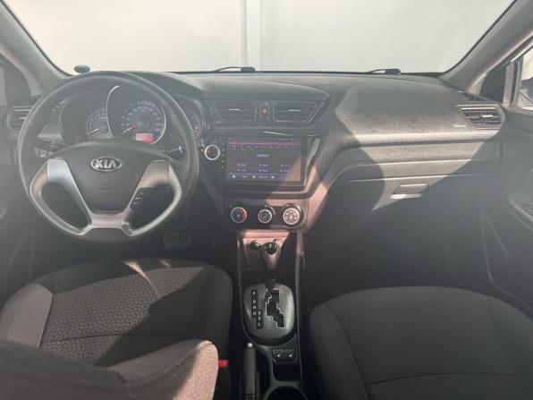Kia Rio III Рестайлинг с пробегом 2015 года, цена 919 000 рублей, 136128 км, седан, Автокод Объявления