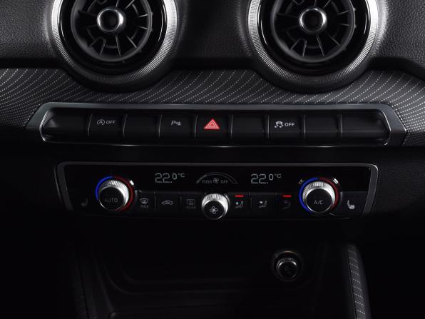 Audi Q2 I Рестайлинг с пробегом 2026 года, цена 3 599 995 рублей, 43 км, внедорожник, Автокод Объявления