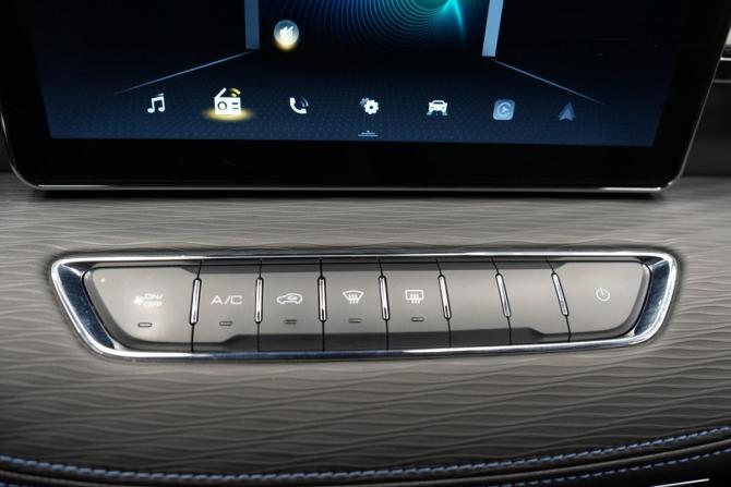Haval Jolion I Рестайлинг с пробегом 2024 года, цена 2 044 000 рублей, 16867 км, внедорожник, Автокод Объявления