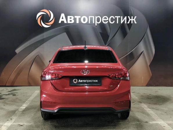 Hyundai Solaris II с пробегом 2019 года, цена 1 376 000 рублей, 62522 км, седан, Автокод Объявления