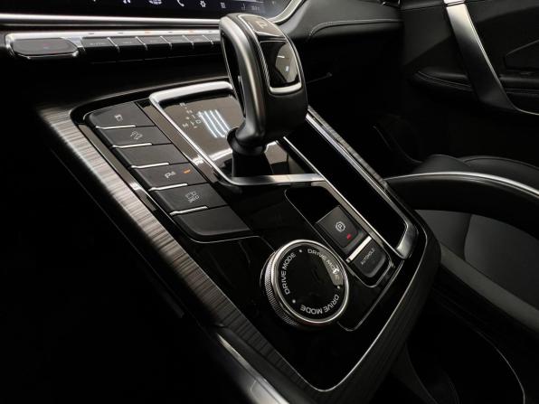 Geely Atlas Pro с пробегом 2022 года, цена 1 900 000 рублей, 45850 км, внедорожник, Автокод Объявления