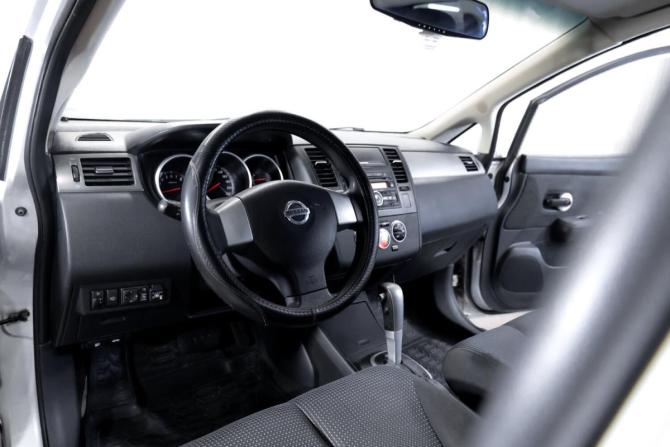Nissan Tiida I Рестайлинг с пробегом 2011 года, цена 689 000 рублей, 309710 км, хэтчбек, Автокод Объявления