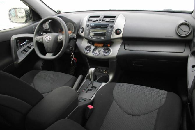 Toyota RAV4 III (XA30) Рестайлинг с пробегом 2012 года, цена 1 390 000 рублей, 179000 км, внедорожник, Автокод Объявления