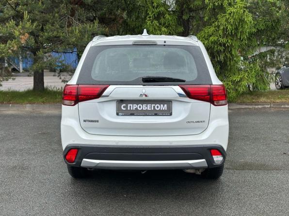 Mitsubishi Outlander III Рестайлинг 2 с пробегом 2018 года, цена 2 045 000 рублей, 77837 км, внедорожник, Автокод Объявления