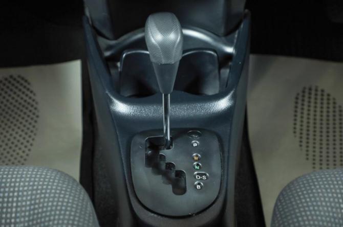 Toyota Vitz III (XP130) Рестайлинг с пробегом 2016 года, цена 979 000 рублей, 152000 км, хэтчбек, Автокод Объявления