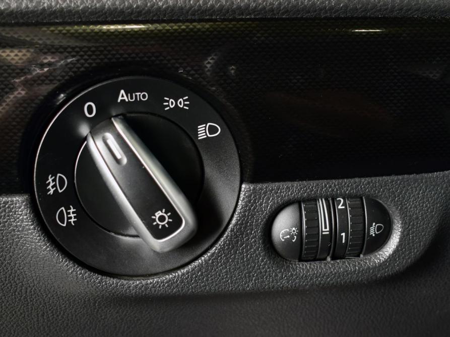 Volkswagen Jetta VI Кемерово  - изображение 18