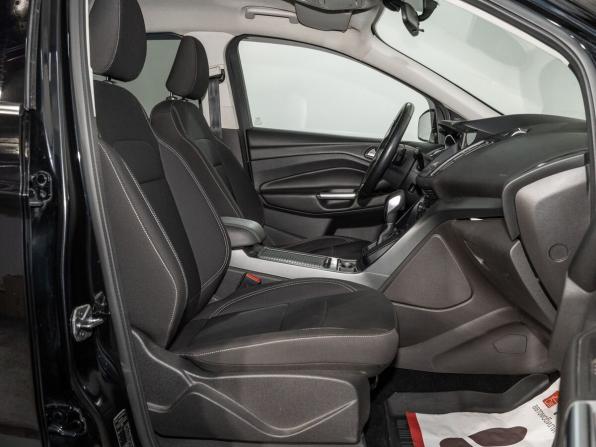 Ford Kuga II Рестайлинг с пробегом 2018 года, цена 1 700 000 рублей, 119986 км, внедорожник, Автокод Объявления