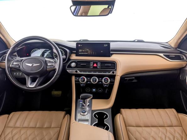 Genesis G70 I Рестайлинг с пробегом 2022 года, цена 2 999 000 рублей, 97799 км, седан, Автокод Объявления