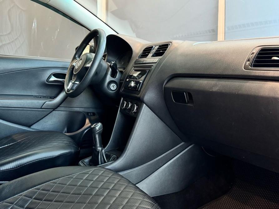 Volkswagen Polo V Санкт-Петербург  - изображение 12