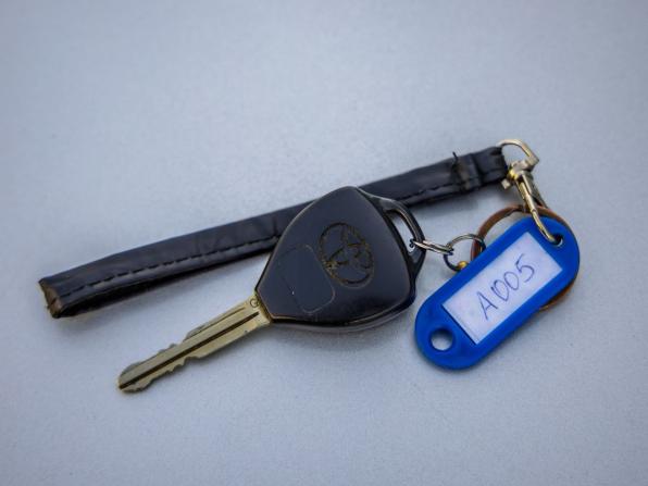 Toyota RAV4 III (XA30) Рестайлинг с пробегом 2011 года, цена 1 338 000 рублей, 295620 км, внедорожник, Автокод Объявления