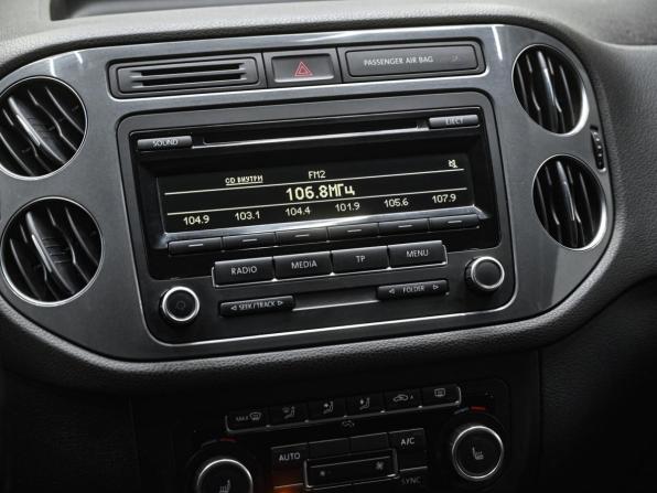 Volkswagen Tiguan I Рестайлинг с пробегом 2014 года, цена 1 599 000 рублей, 198524 км, внедорожник, Автокод Объявления