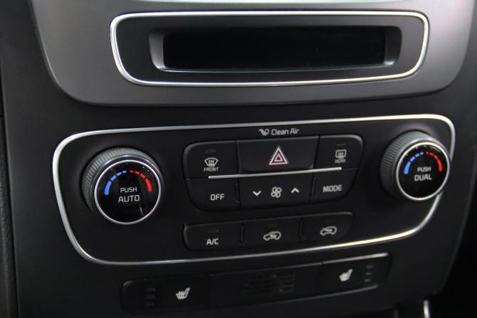Kia Sorento II Рестайлинг с пробегом 2013 года, цена 1 675 025 рублей, 239497 км, внедорожник, Автокод Объявления