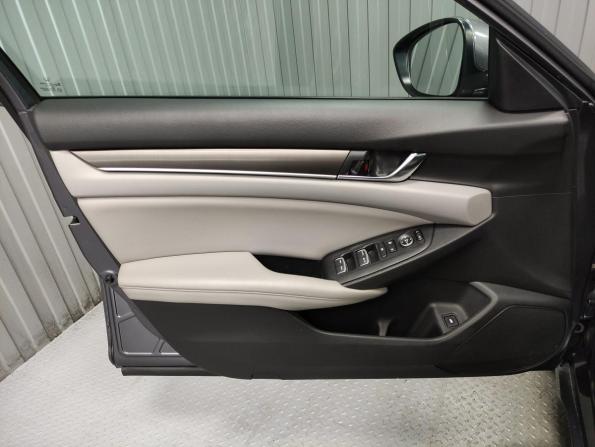 Honda Accord X с пробегом 2019 года, цена 1 599 000 рублей, 162820 км, седан, Автокод Объявления