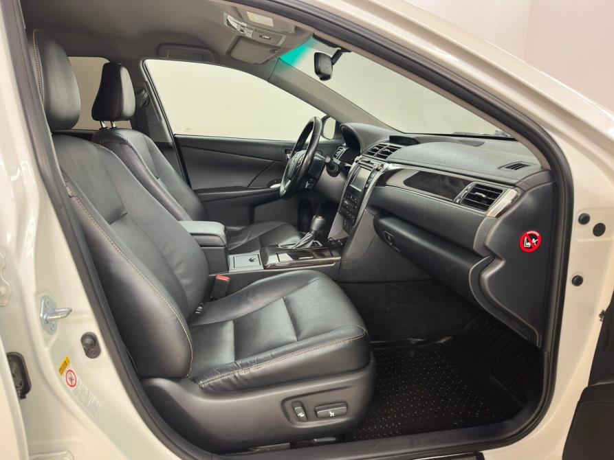 Toyota Camry VII (XV50) Рестайлинг Москва  - изображение 12