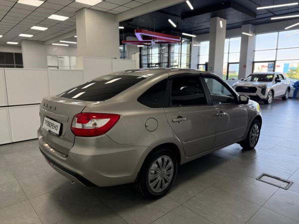 Lada (ВАЗ) Granta I Рестайлинг с пробегом 2022 года, цена 590 000 рублей, 165000 км, хэтчбек, Автокод Объявления