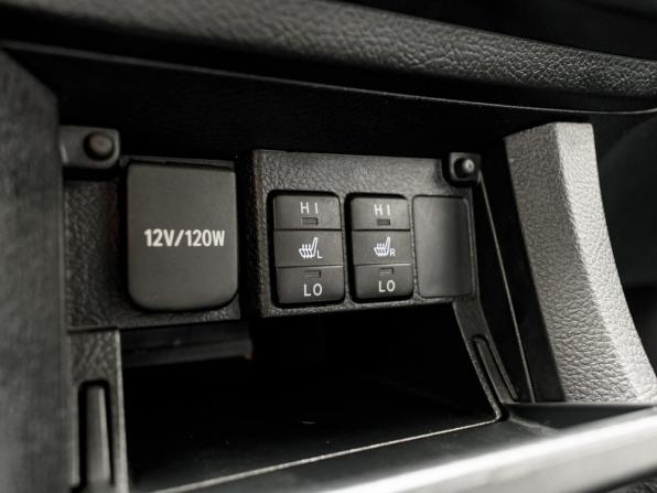 Toyota Corolla XI (E160 E170 E180) с пробегом 2013 года, цена 1 250 000 рублей, 166260 км, седан, Автокод Объявления