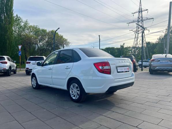 Lada (ВАЗ) Granta I Рестайлинг с пробегом 2021 года, цена 878 500 рублей, 65555 км, седан, Автокод Объявления