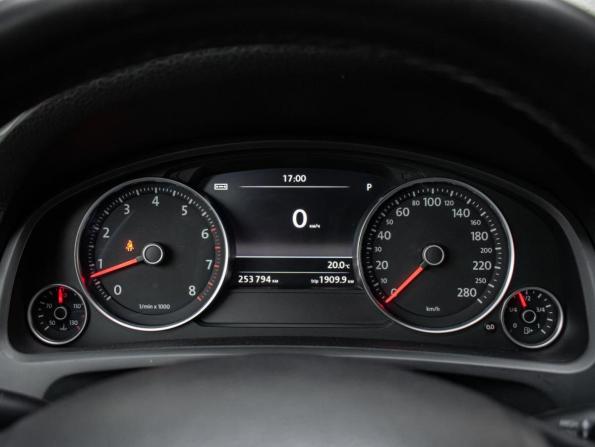 Volkswagen Touareg II с пробегом 2012 года, цена 2 670 000 рублей, 253794 км, внедорожник, Автокод Объявления