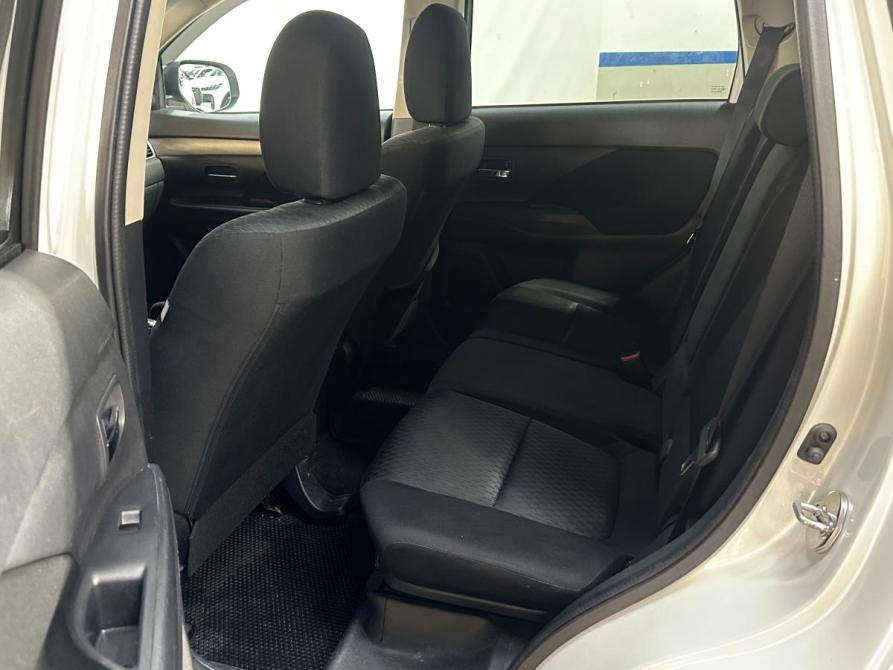 Mitsubishi Outlander III Рестайлинг Санкт-Петербург  - изображение 9