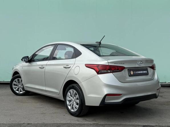Hyundai Solaris II с пробегом 2019 года, цена 1 429 000 рублей, 86000 км, седан, Автокод Объявления