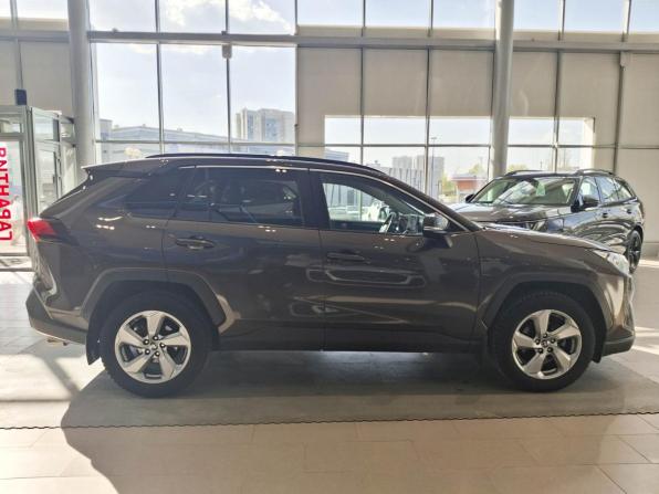 Toyota RAV4 V (XA50) с пробегом 2021 года, цена 2 897 000 рублей, 111595 км, внедорожник, Автокод Объявления