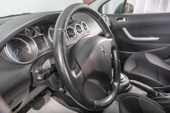 Peugeot 308 I Рестайлинг с пробегом 2011 года, цена 549 000 рублей, 241000 км, хэтчбек, Автокод Объявления