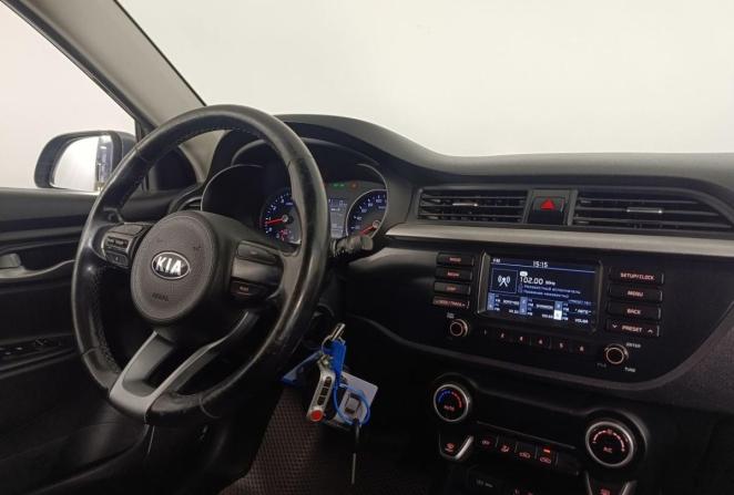 Kia Rio IV с пробегом 2018 года, цена 1 545 000 рублей, 123100 км, хэтчбек, Автокод Объявления