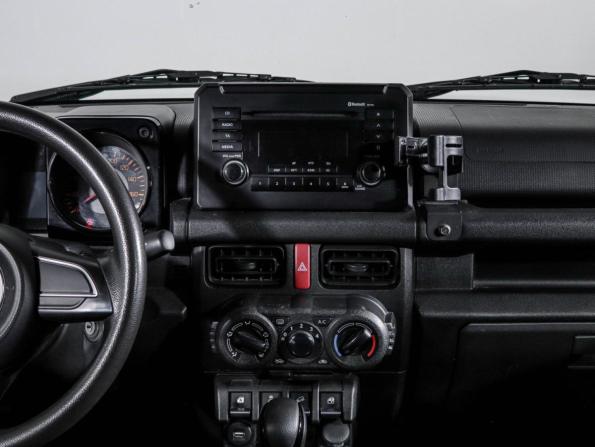 Suzuki Jimny IV с пробегом 2019 года, цена 2 799 000 рублей, 79726 км, внедорожник, Автокод Объявления