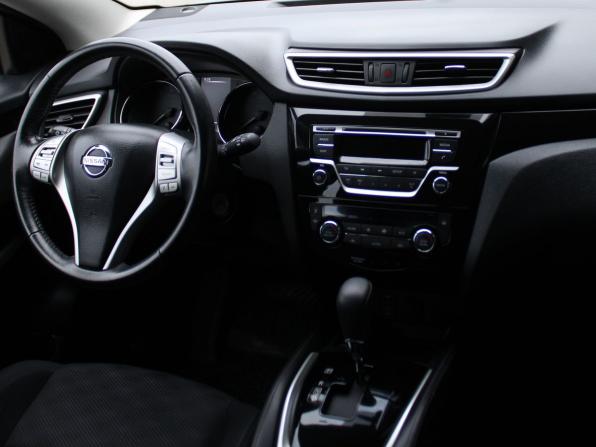 Nissan Qashqai II с пробегом 2018 года, цена 1 629 000 рублей, 92321 км, внедорожник, Автокод Объявления