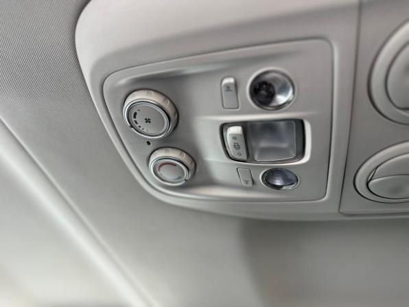 Peugeot Traveller I с пробегом 2022 года, цена 2 870 000 рублей, 203793 км, минивэн, Автокод Объявления
