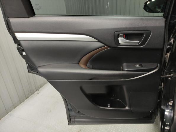 Toyota Highlander III (XU50) с пробегом 2014 года, цена 2 890 000 рублей, 177328 км, внедорожник, Автокод Объявления