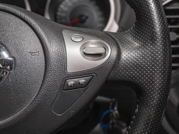 Nissan Juke I с пробегом 2012 года, цена 940 000 рублей, 121467 км, внедорожник, Автокод Объявления