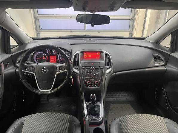 Opel Astra J с пробегом 2011 года, цена 725 000 рублей, 161150 км, хэтчбек, Автокод Объявления