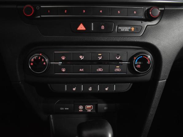 Kia Ceed III с пробегом 2019 года, цена 979 000 рублей, 272804 км, универсал, Автокод Объявления