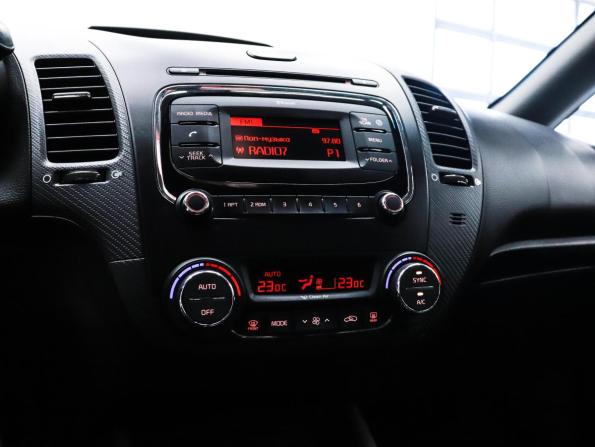 Kia Cerato III Рестайлинг (Classic) с пробегом 2017 года, цена 1 379 000 рублей, 70022 км, седан, Автокод Объявления