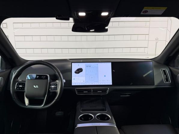 Li Auto (Lixiang) L9 I с пробегом 2023 года, цена 6 520 000 рублей, 59000 км, внедорожник, Автокод Объявления