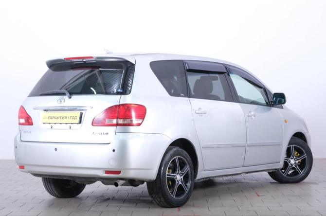 Toyota Ipsum II (M20) с пробегом 2003 года, цена 739 000 рублей, 229740 км, компактвэн, Автокод Объявления