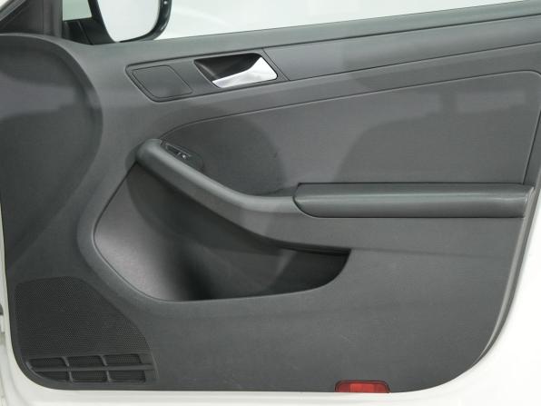 Volkswagen Jetta VI с пробегом 2013 года, цена 1 050 000 рублей, 175000 км, седан, Автокод Объявления