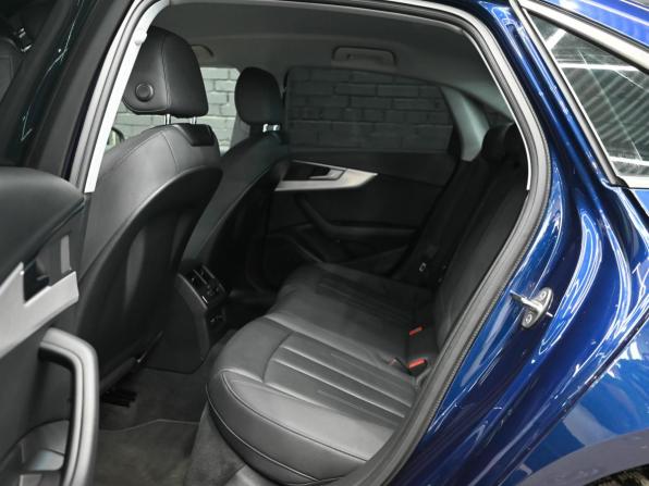 Audi A4 V (B9) Рестайлинг с пробегом 2021 года, цена 3 380 000 рублей, 74352 км, седан, Автокод Объявления
