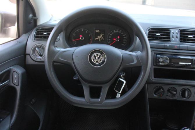 Volkswagen Polo V Рестайлинг с пробегом 2019 года, цена 1 310 000 рублей, 36288 км, седан, Автокод Объявления